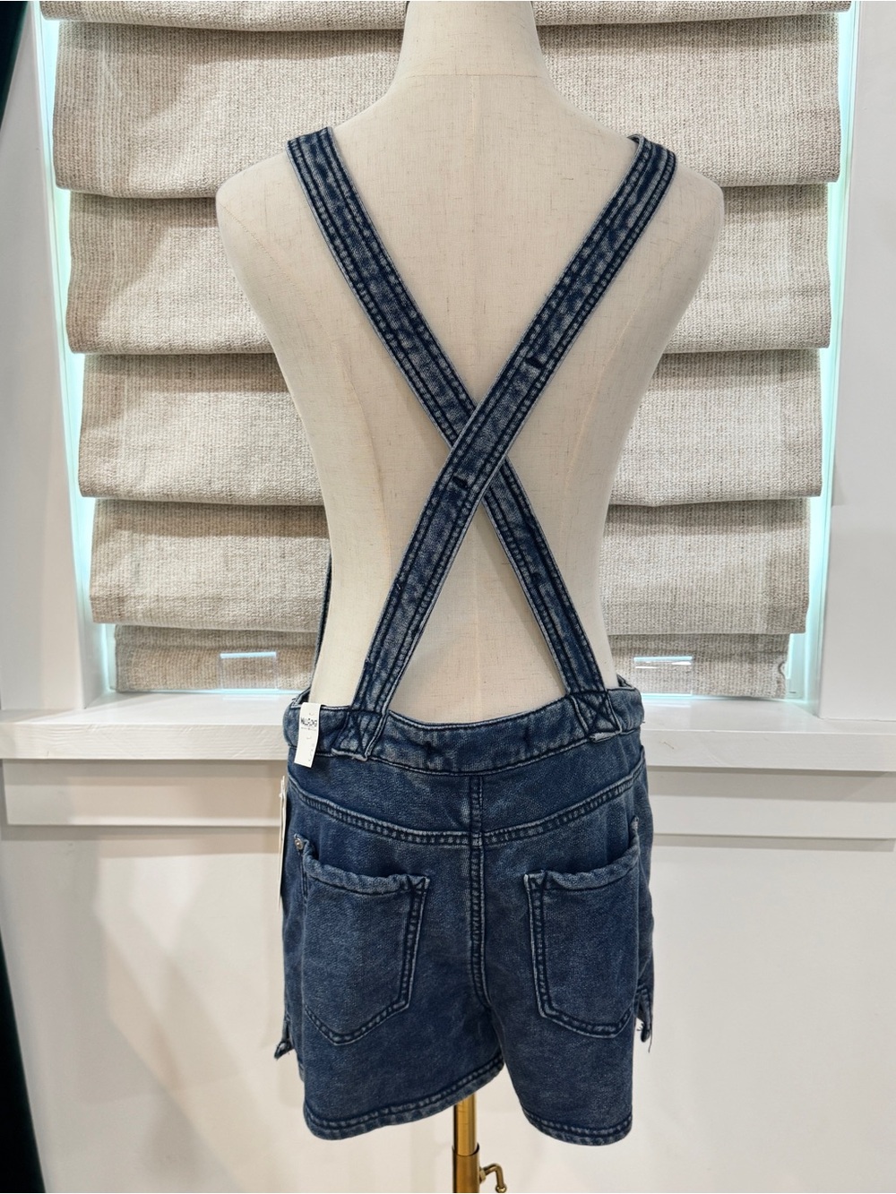 WallFlower InstaChill Overall Shorts NWT Small